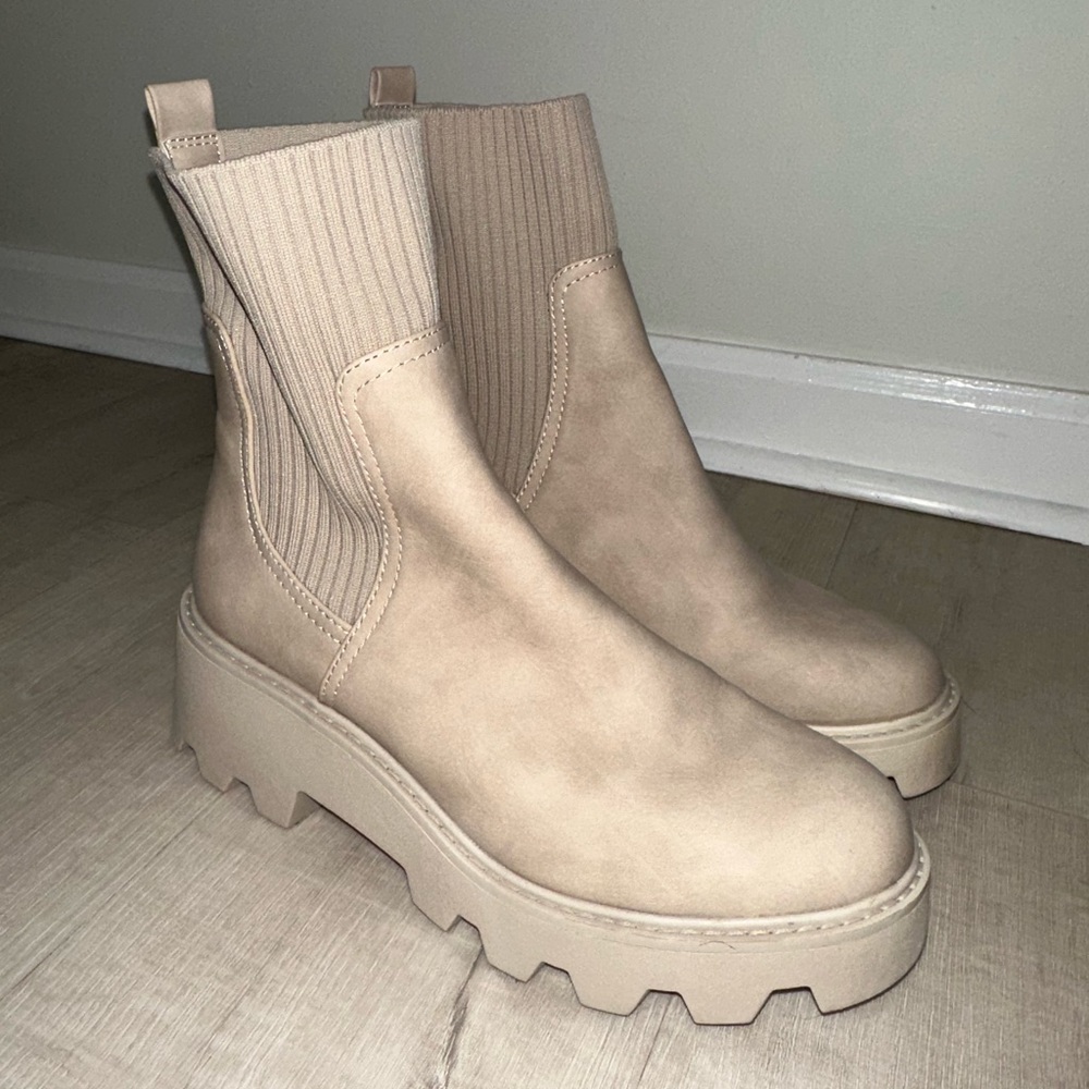 Dolce Vita Cream Ankle Booties